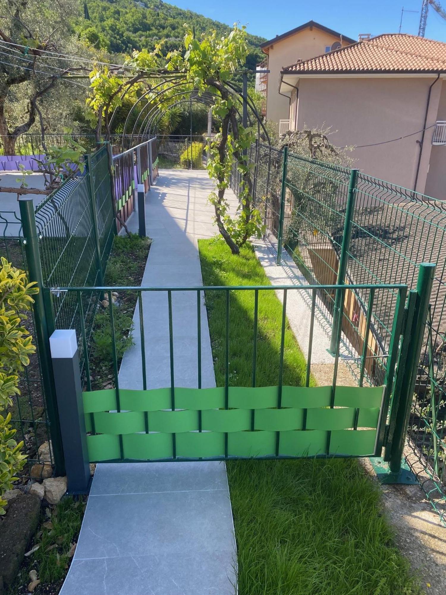 Oleander House Apartments ตอร์รีเดลเบนาโก ภายนอก รูปภาพ
